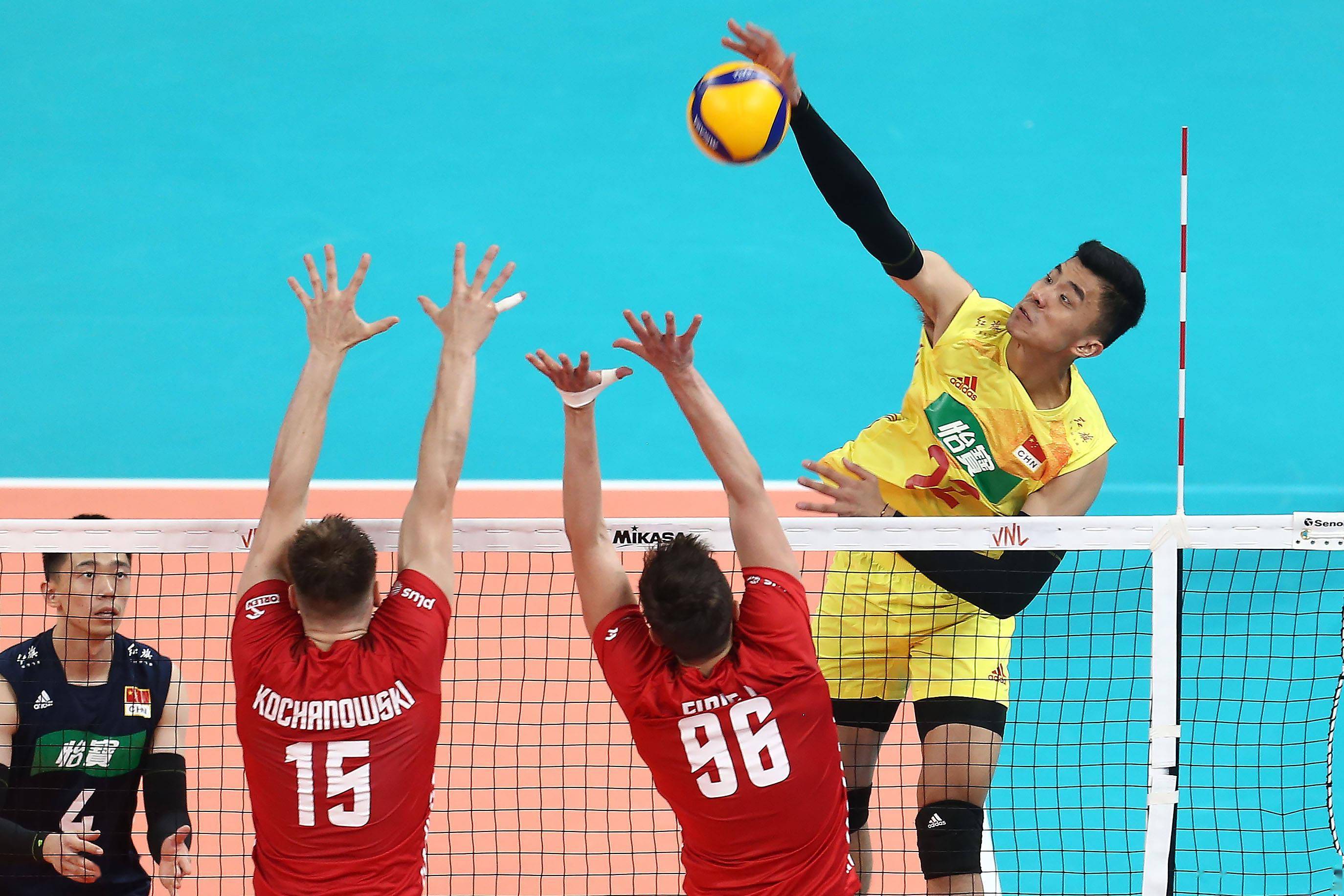 排球球员突破自我,表现堪称完美 排球球员突破自我,表现堪称完美