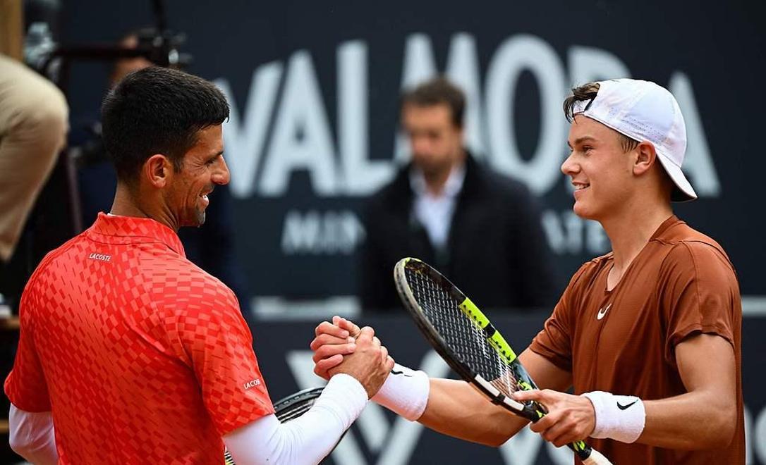 美网碾压戴维斯杯，德约科维奇扛起全队