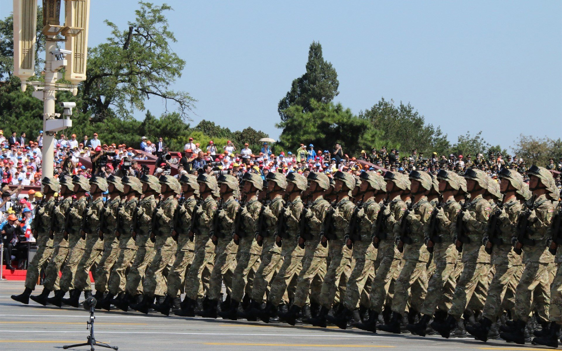 沉默的引擎，那个在英格兰与委内瑞拉绞杀战中，用全场奔跑改写命运的人