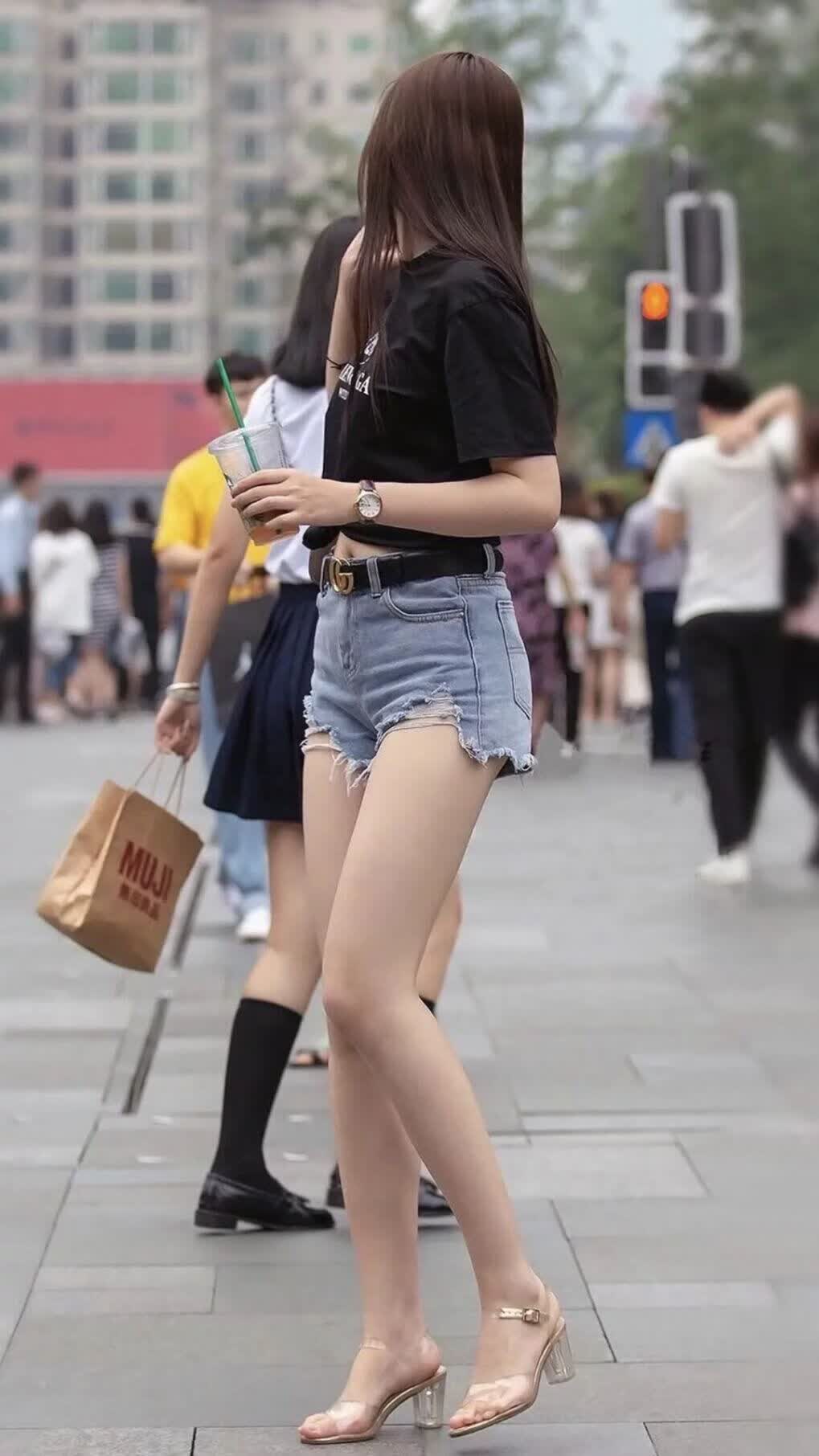 孤星逆转当迦太基的铁骑碾过非洲雄鹰,C罗在北纬42度的寒夜里,用一脚射门定义2026